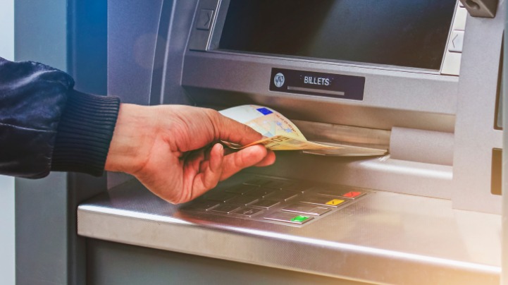 buy ssn dob with bitcoin